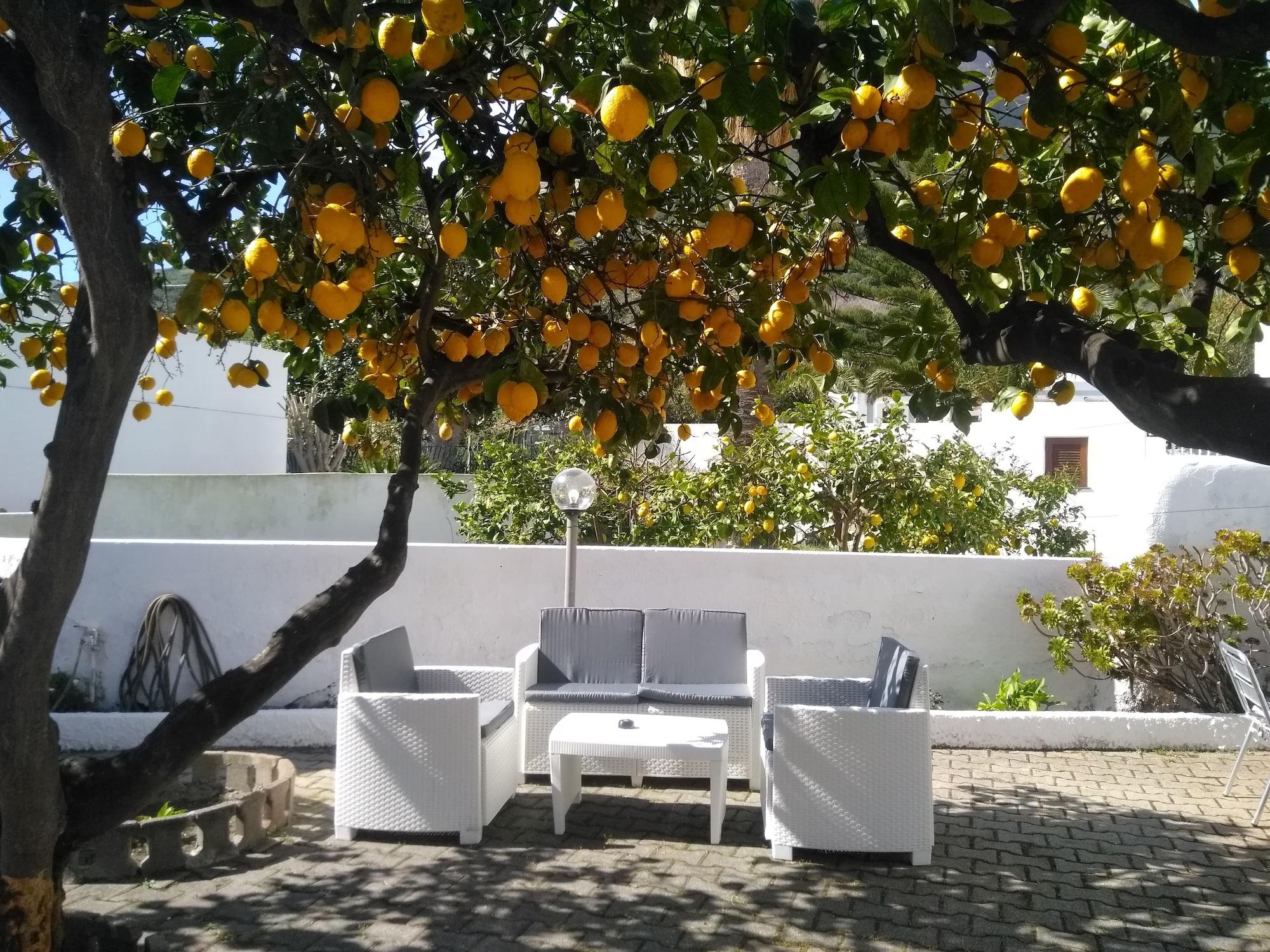 Varios Villa Petrusa
