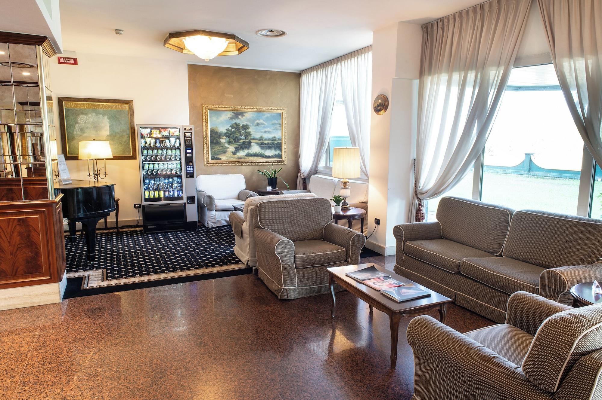 Vista Lobby Hotel Alga