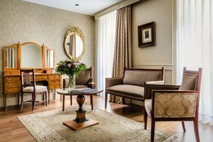 Alojamiento - Gran Hotel La Perla