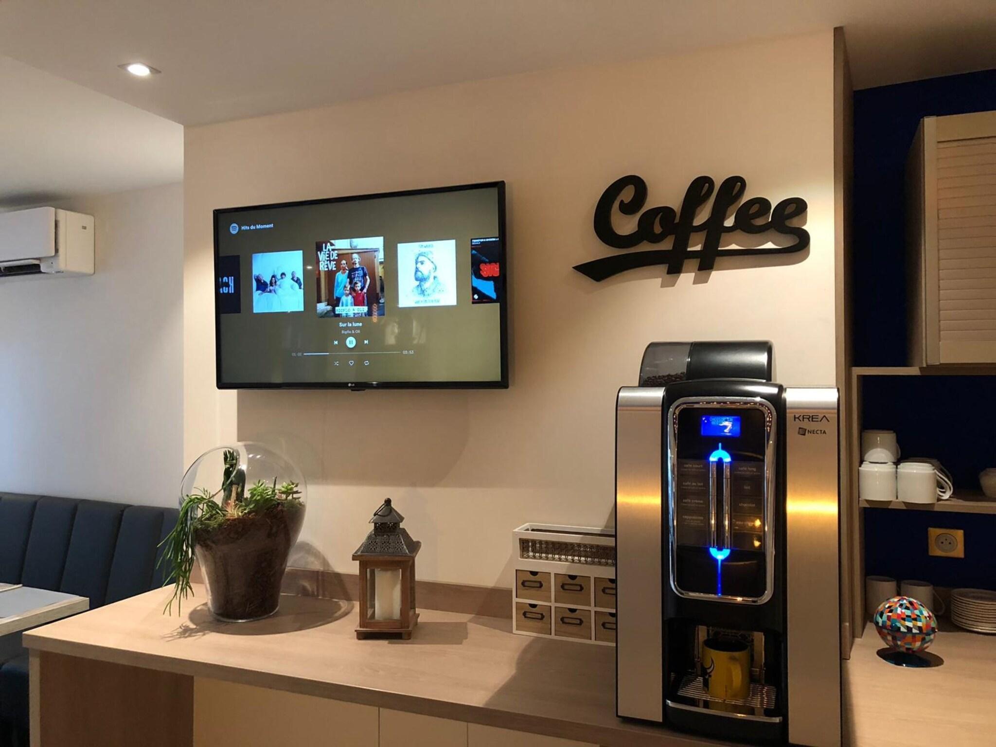 Bar/Salón Hôtel Courbet