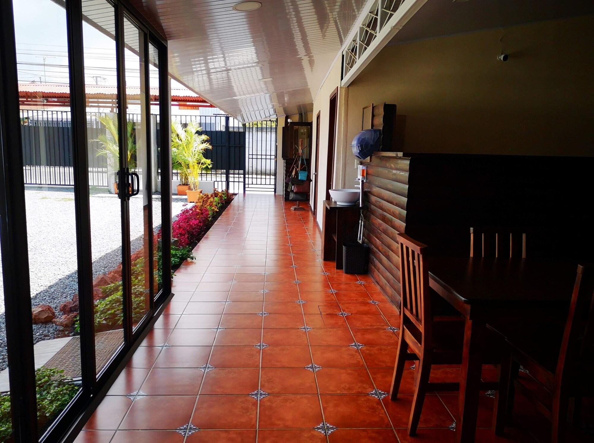 Varios Hotel Amaranto