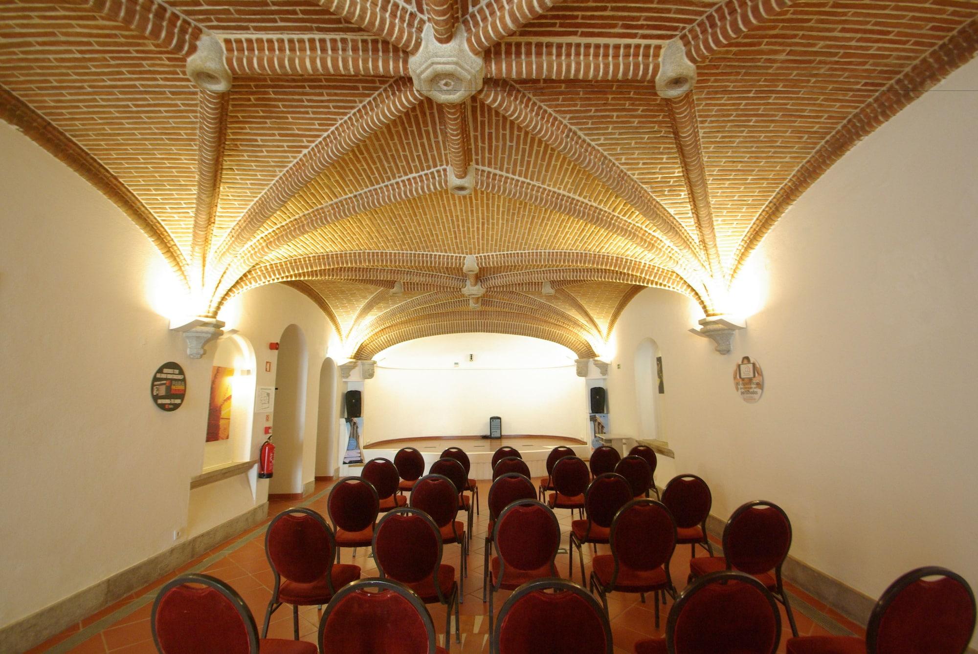 Sala de Reuniones HI Évora – Pousada de Juventude - Hostel