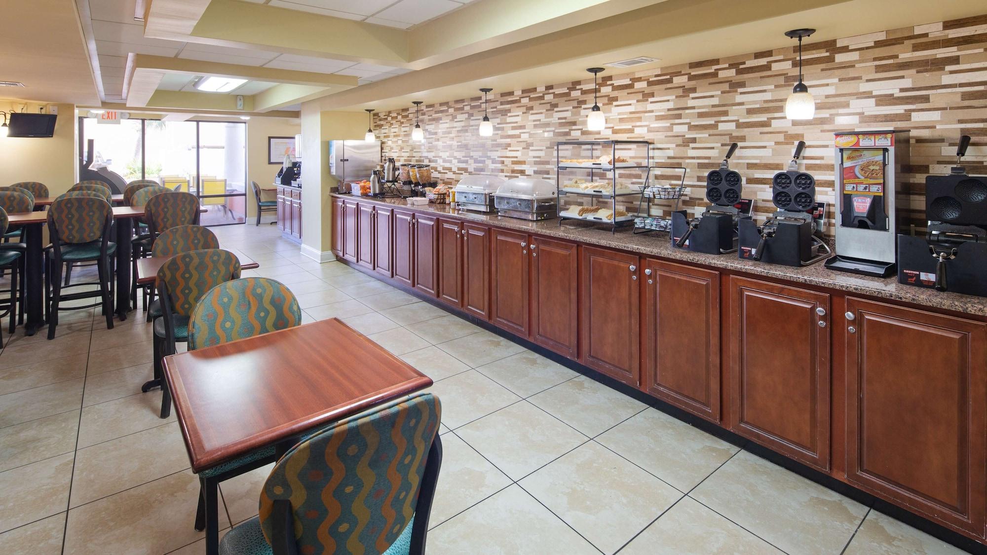 Restaurant Best Western Ocean Sands Beach Resort