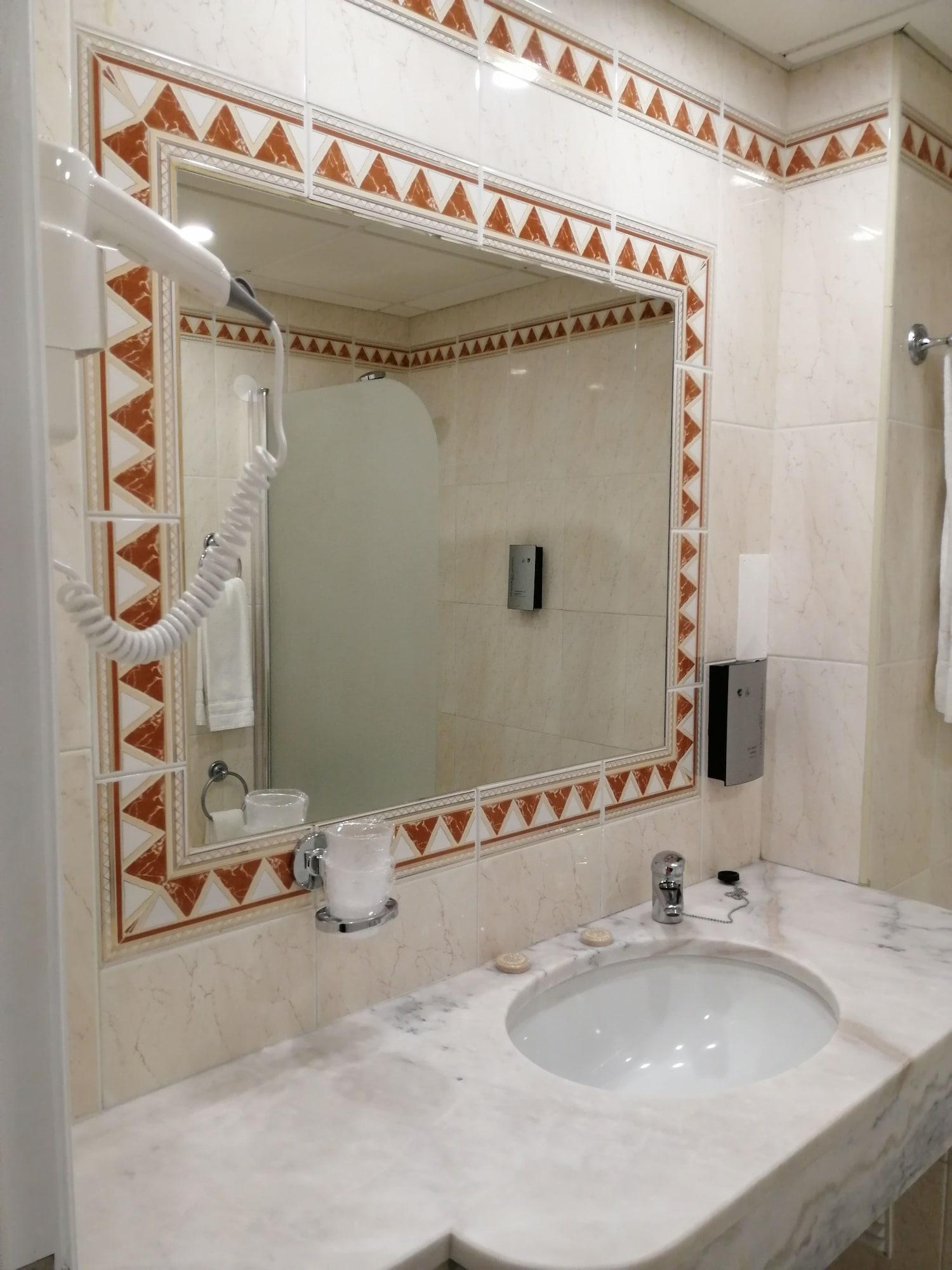 Equipamiento de Habitación Hotel Mónaco