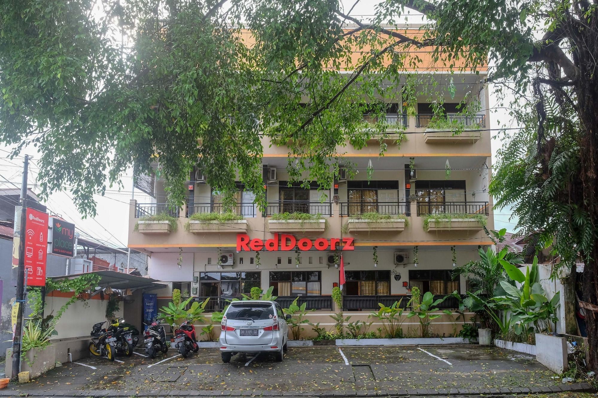 Varios RedDoorz @ Jalan Pramuka Manado