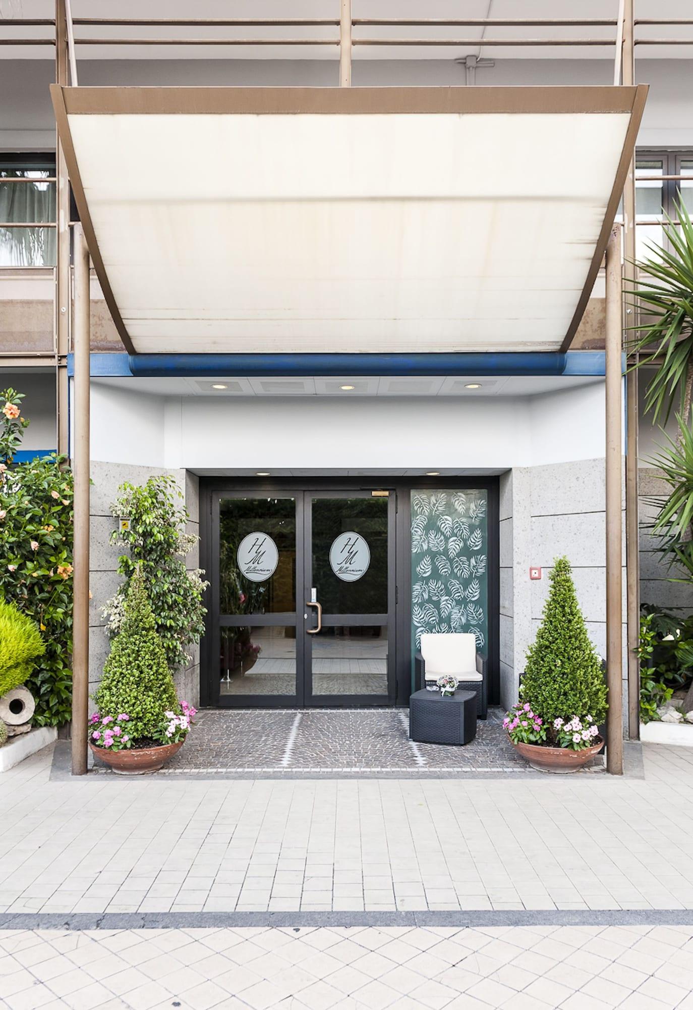 Vista Exterior Millennium Gold Hotel