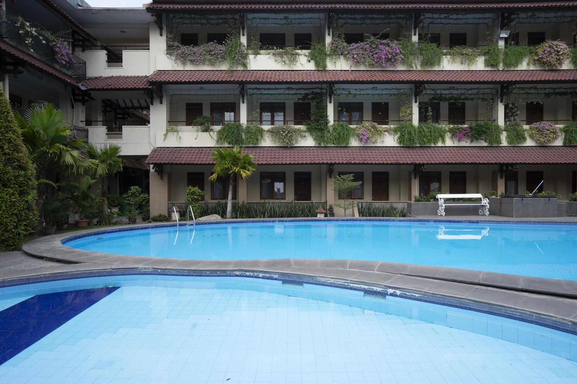 Habitación Cakra Kembang Hotel