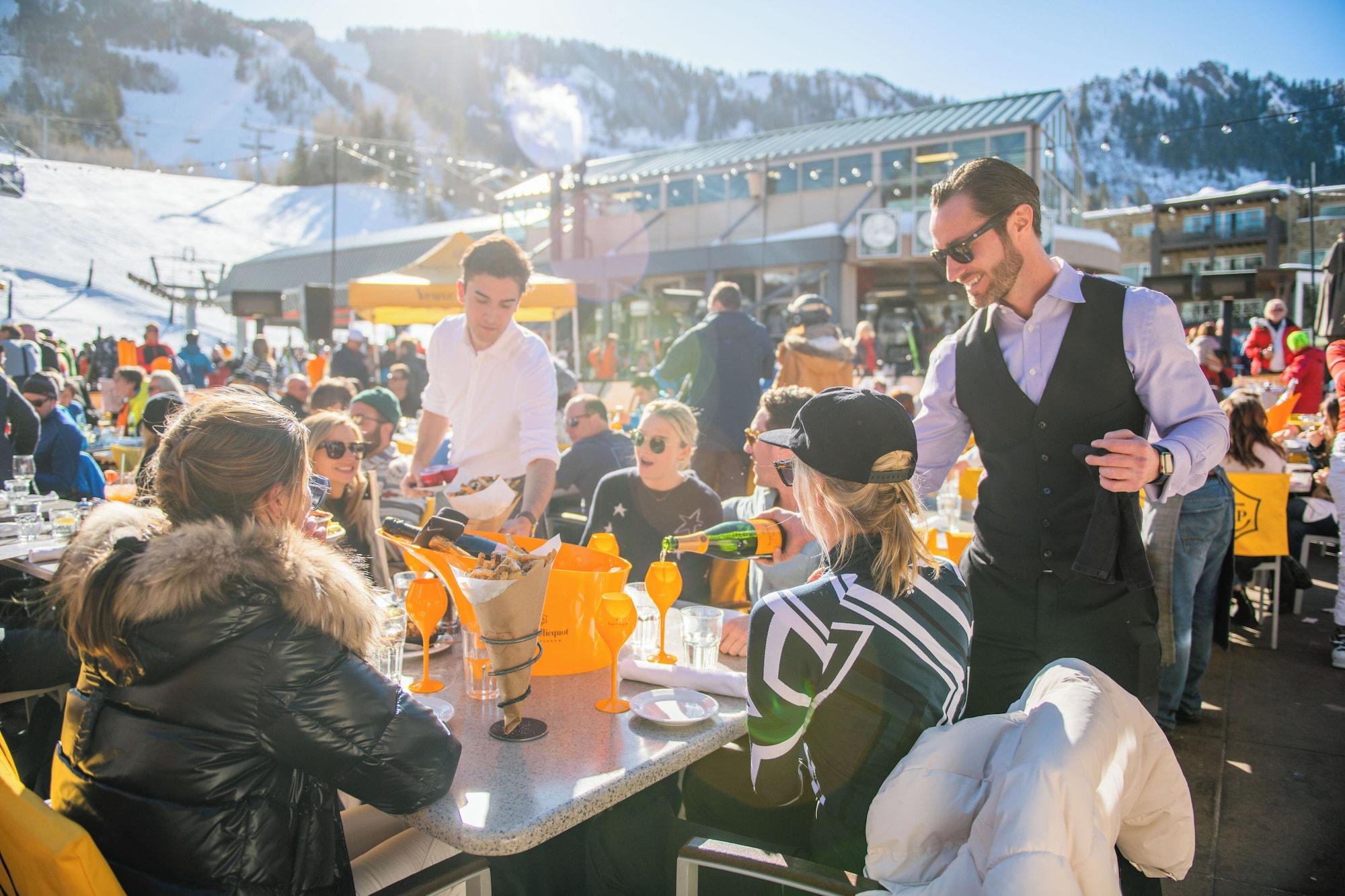 Restaurant Residences at the Little Nell