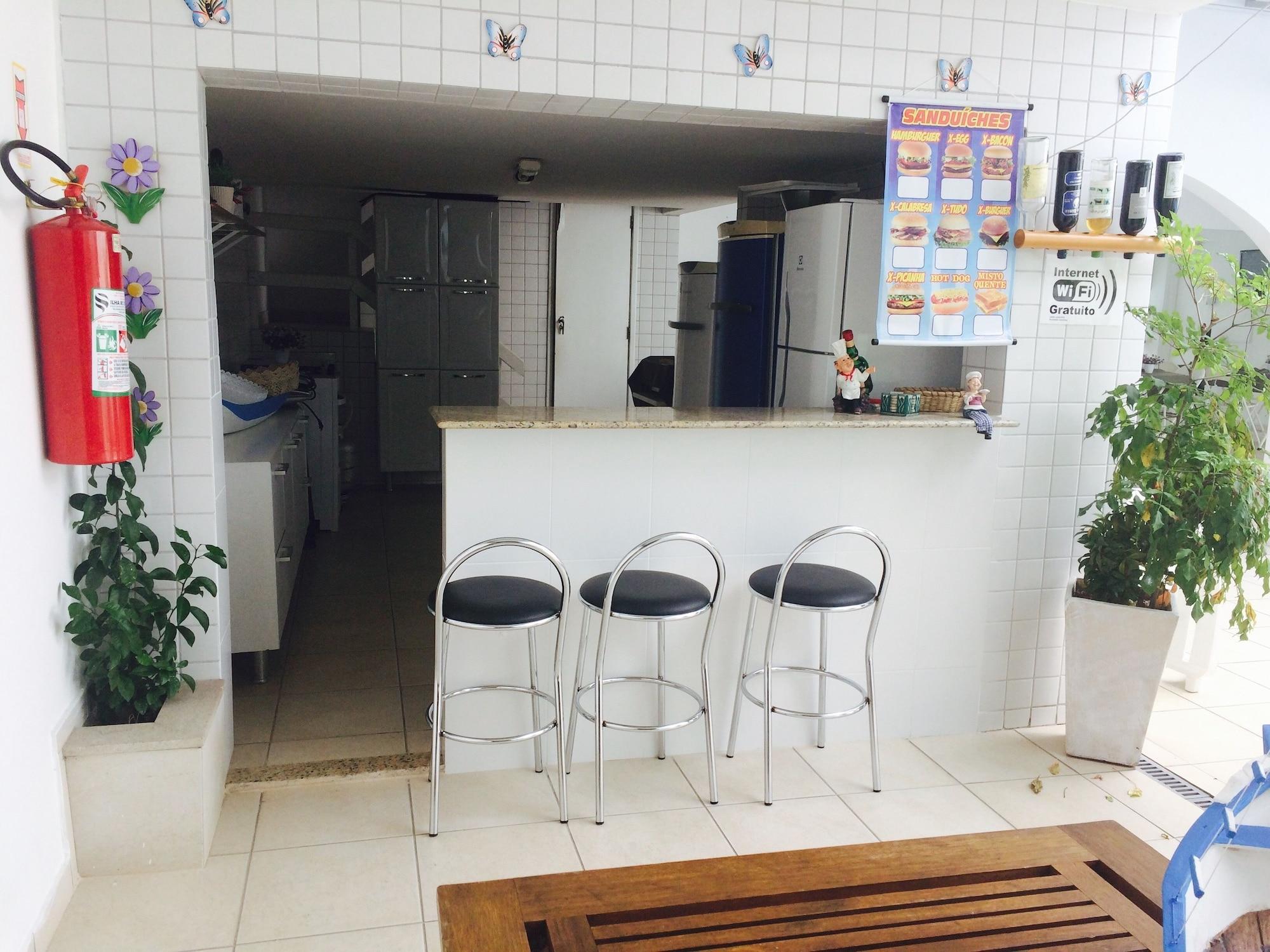 Bar/Salón Pousada Gaivota Livre Galeão
