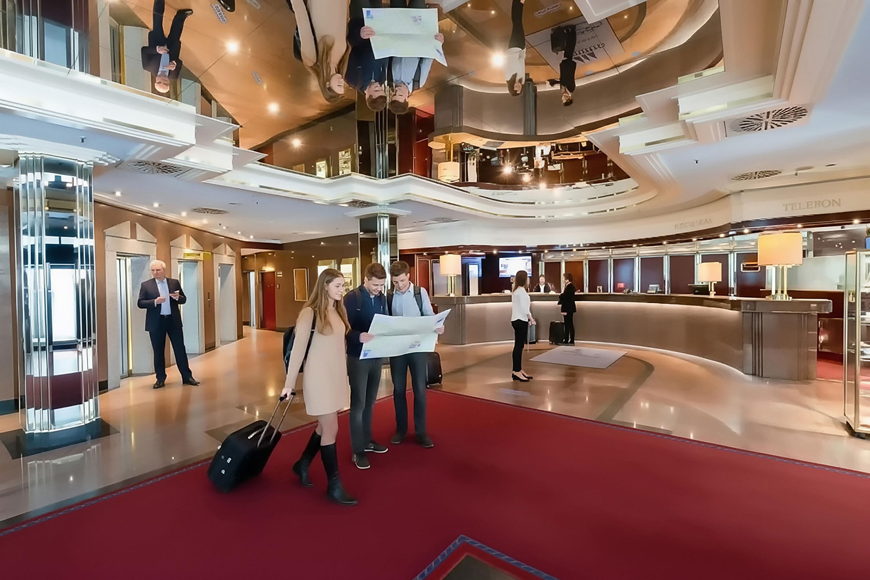 Vista Lobby Maritim Hotel München