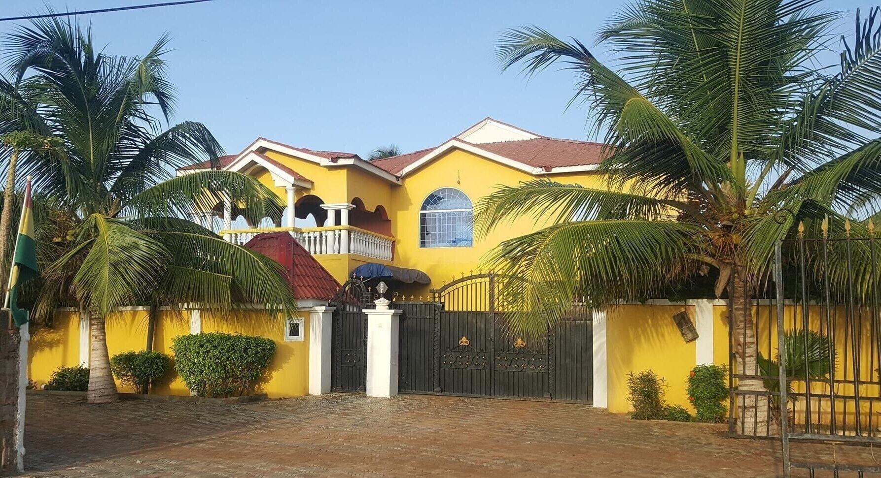 Vista Exterior Coconut Pointe Villa & Beach Resort
