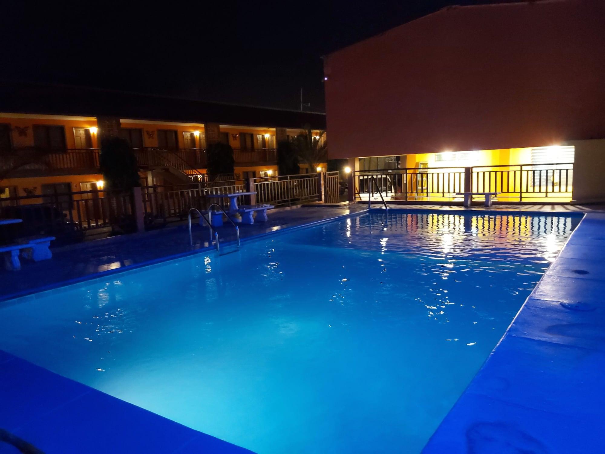 Vista Piscina Mados Hotel Guanacaste