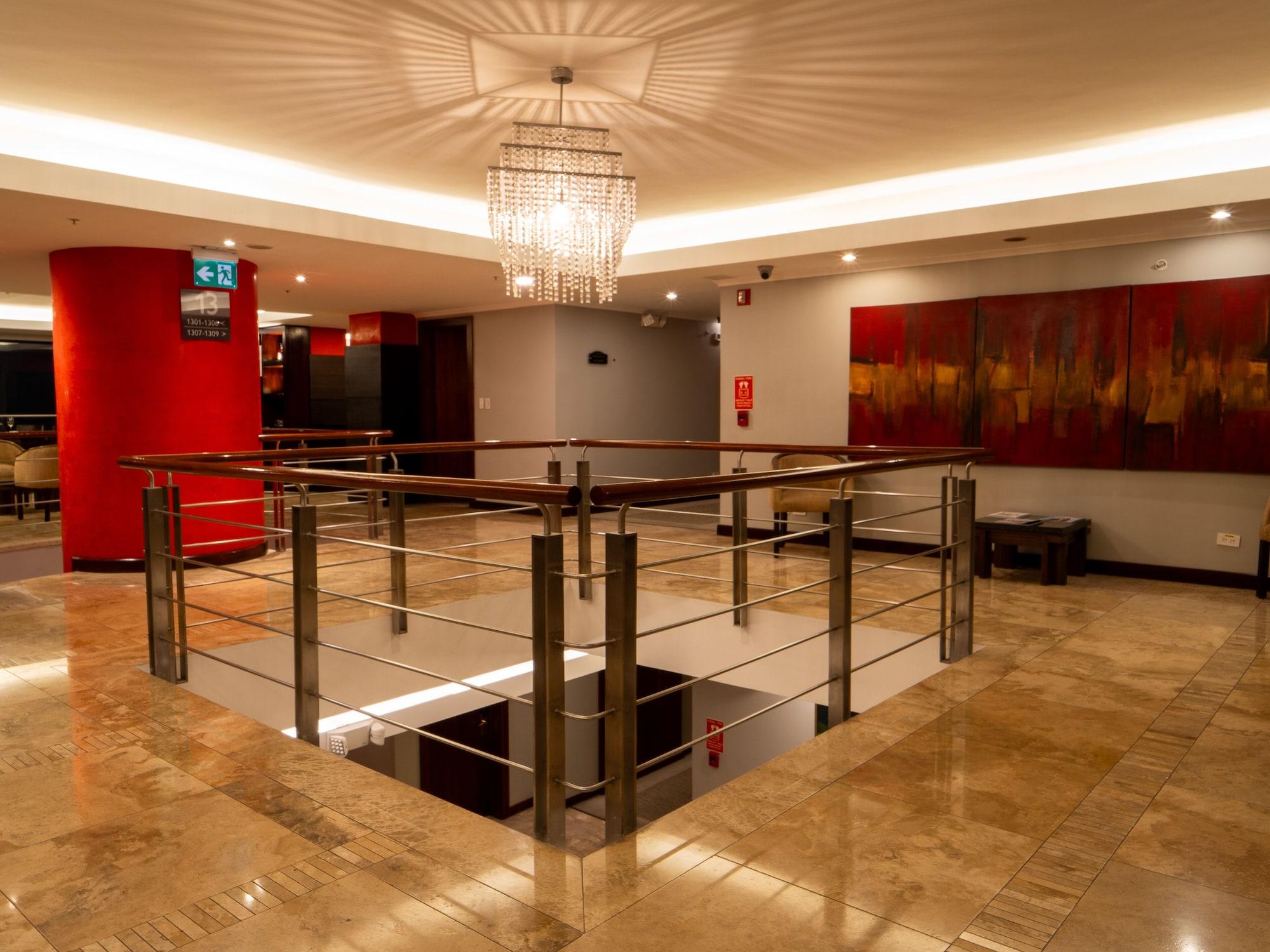 Vista Lobby Swissotel Quito