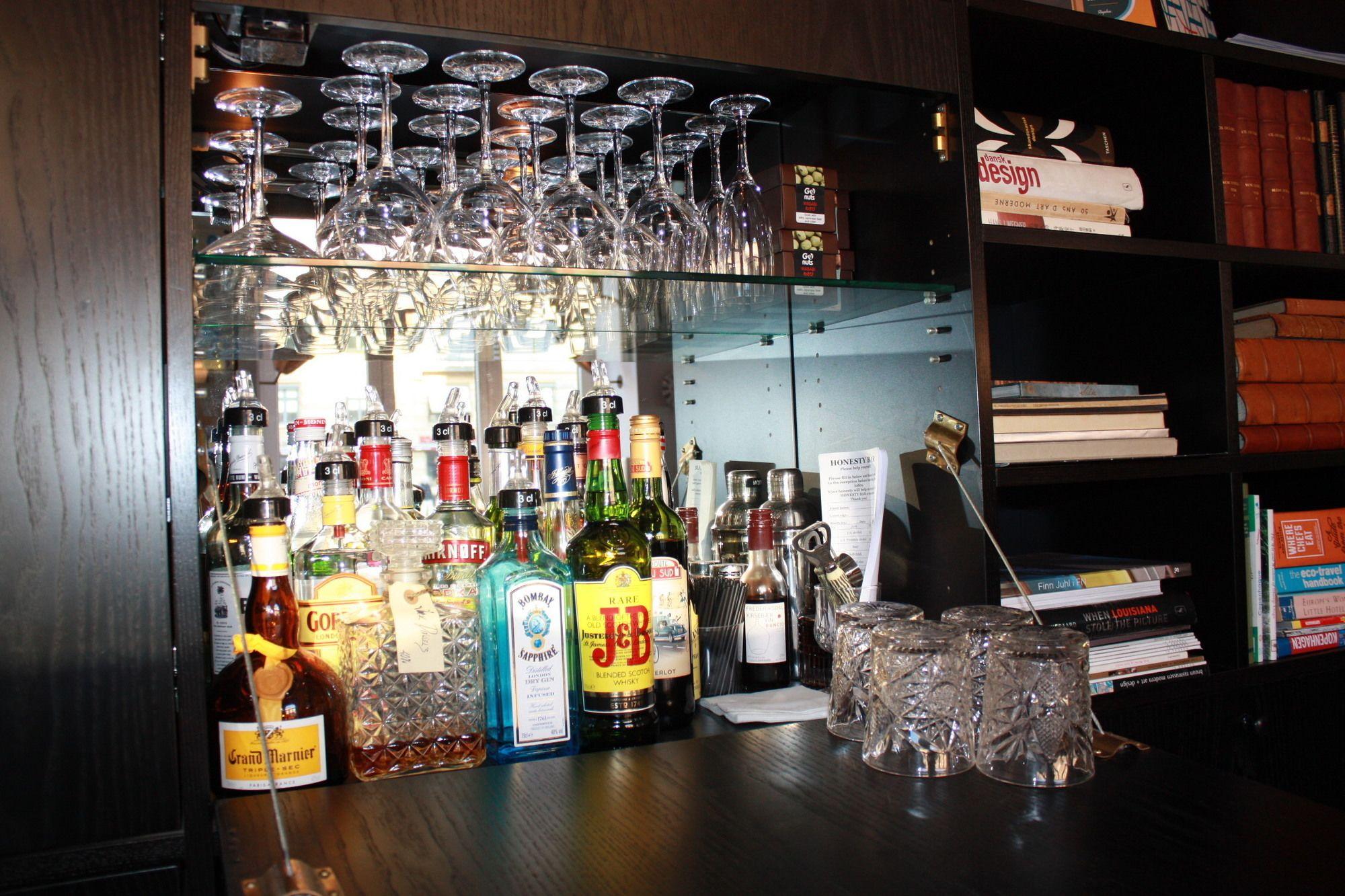 Bar/Salón Hotel Alexandra