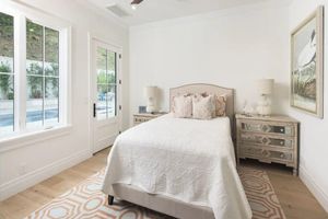 Renta Vacacional - Mandeville Canyon