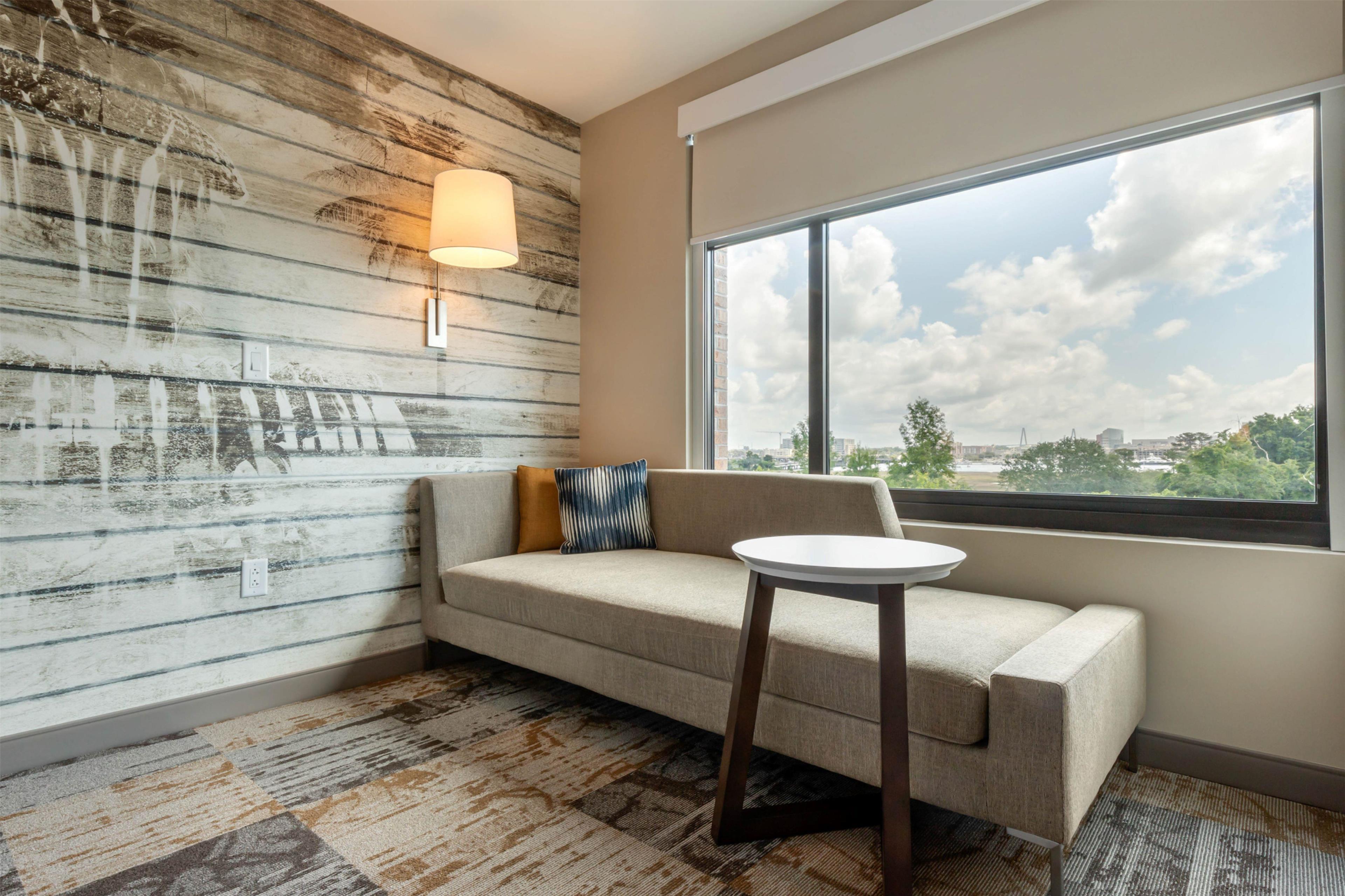 Vista Exterior DoubleTree by Hilton Charleston Riverview