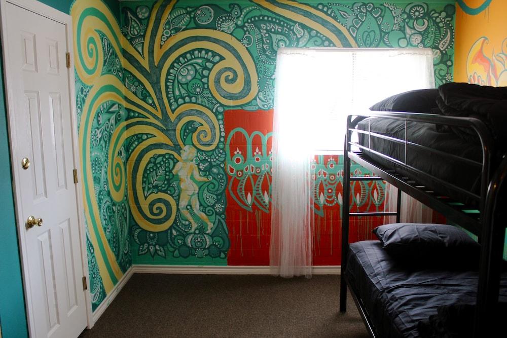 Varios Drifter Jack's Hostel