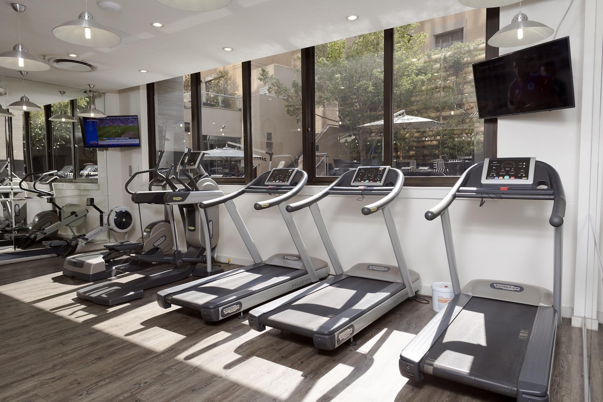 Gimnasio DaVinci Suites