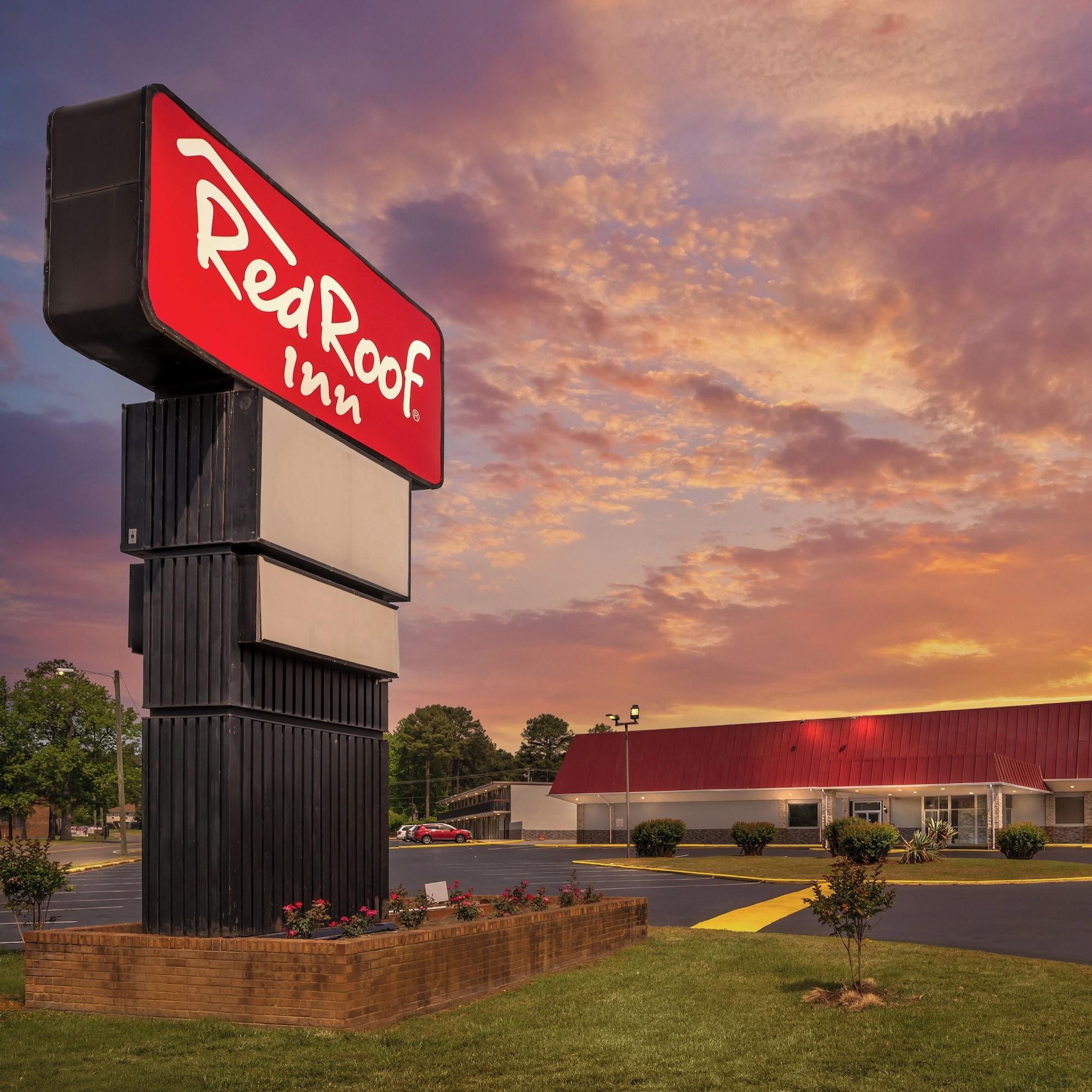 Varios Red Roof Inn Richmond, VA