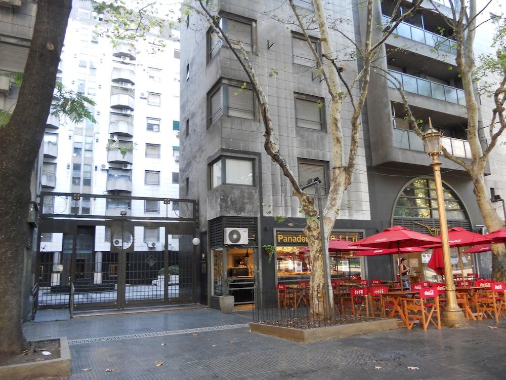 Vista Exterior Avenida de Mayo By Foreign In Baires