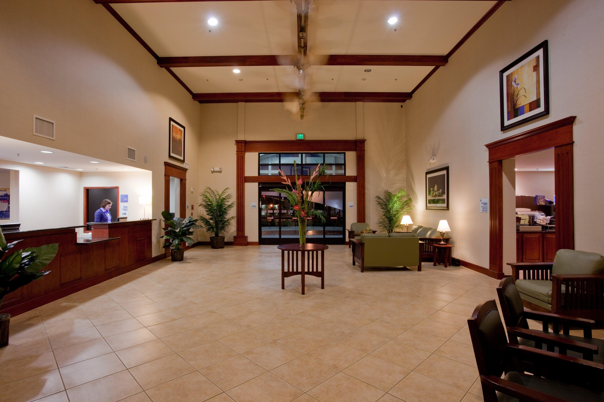 Vista Lobby Holiday Inn Express Hotel & Suites San Dimas by IHG