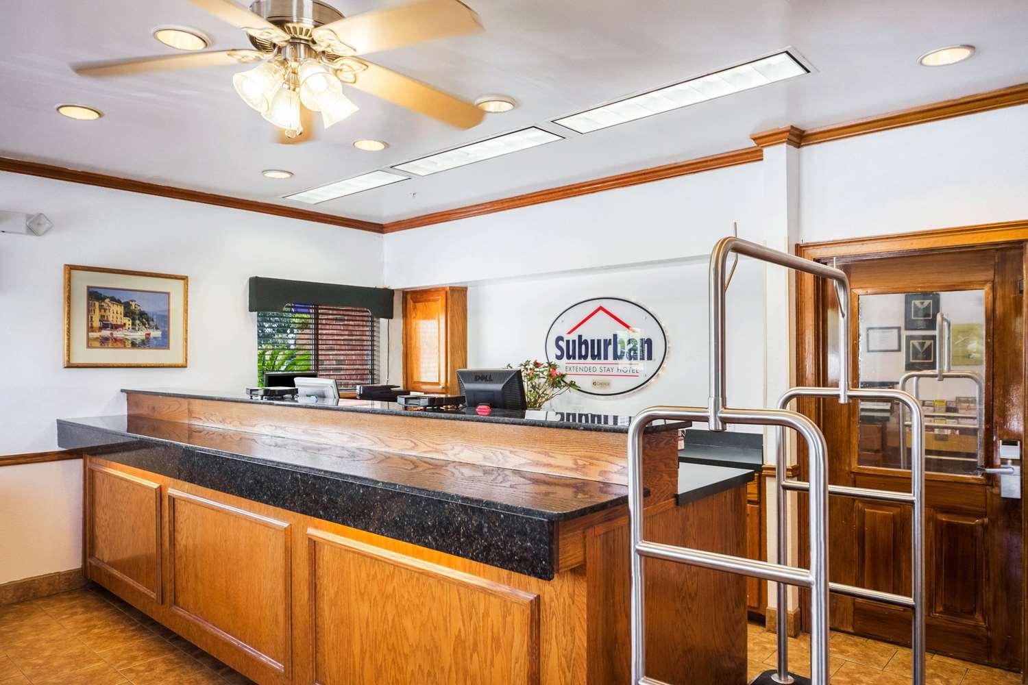 Vista Lobby Suburban Studios Biloxi North Area