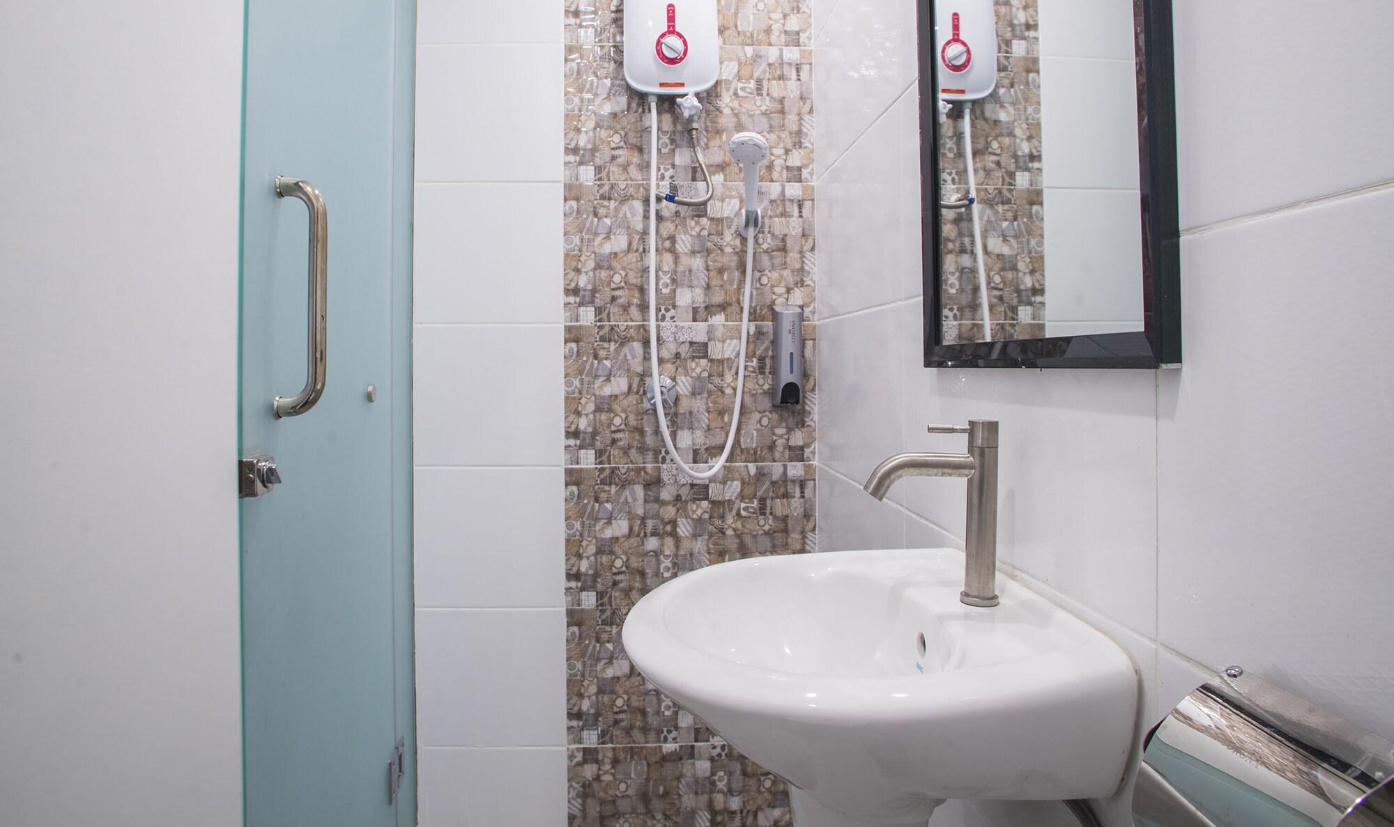 Equipamiento de Habitación Hotel O Gs Hotels Near Strand Mall