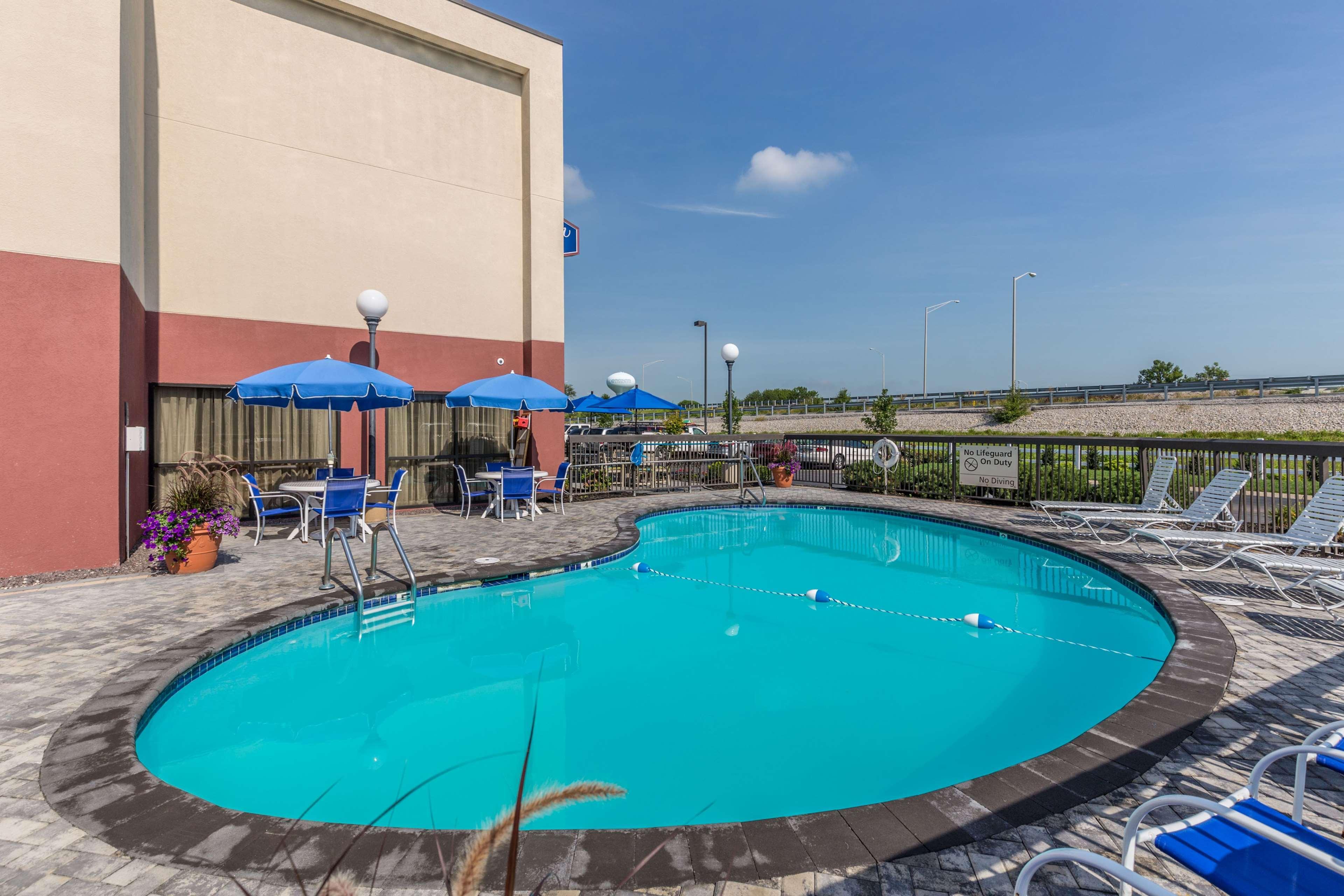 Vista Piscina Hampton Inn Owensboro South