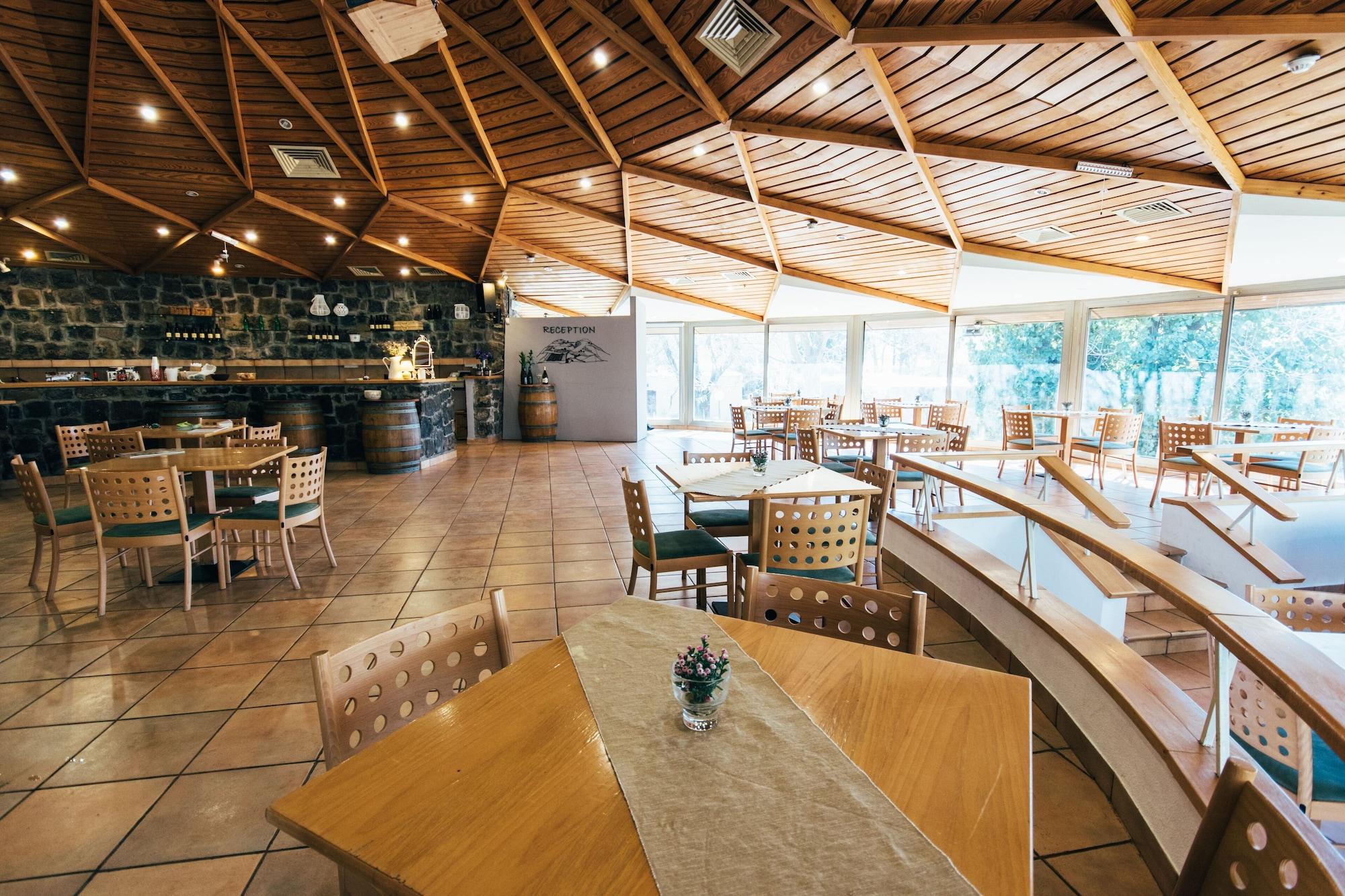 Vista Lobby Kibbutz Ortal Tourism