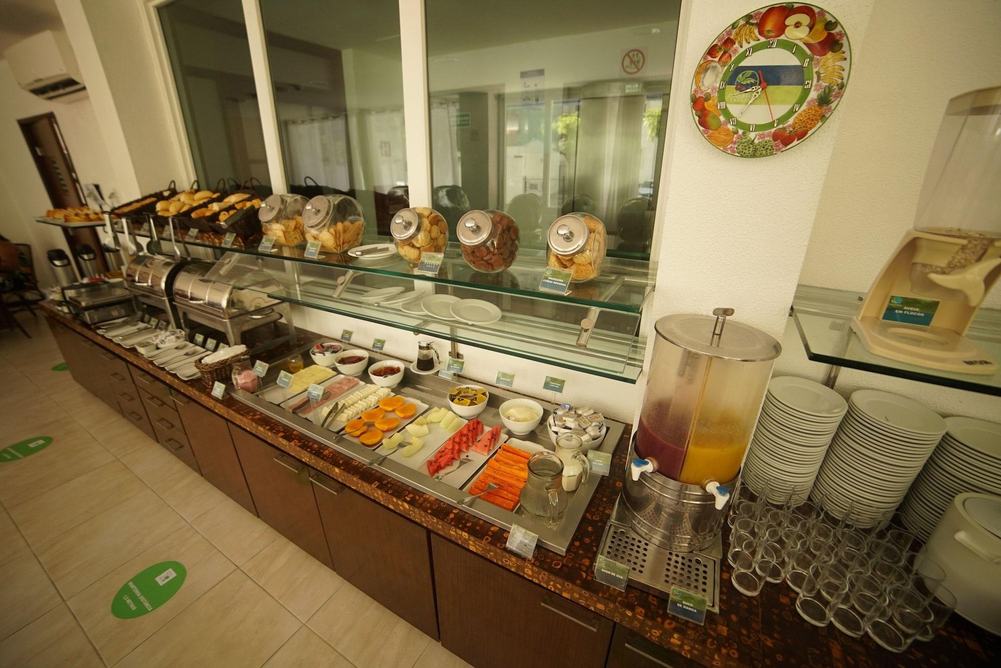 Restaurant Coqueiro Express Hotel