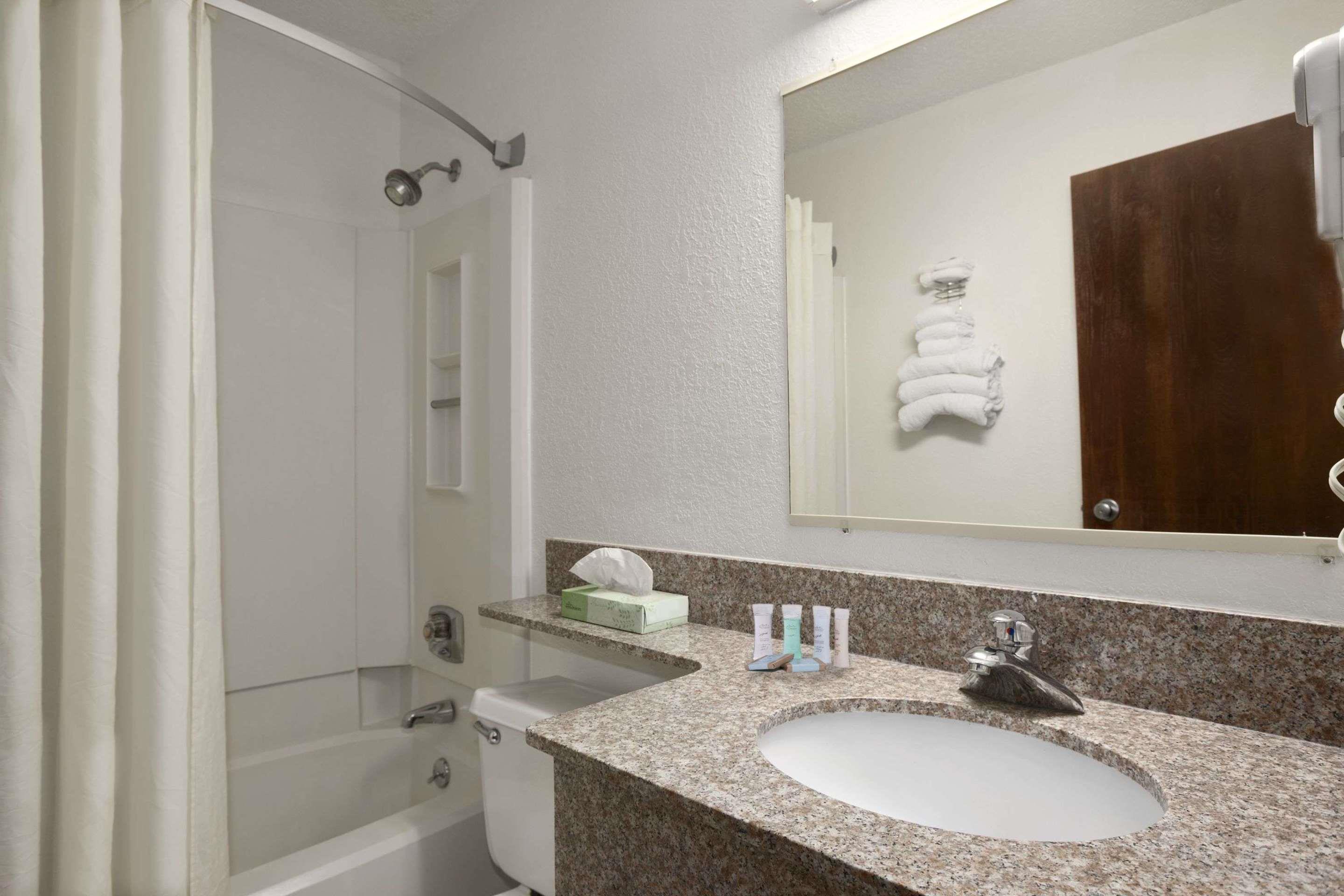 Equipamiento de Habitación Travelodge by Wyndham Muskegon