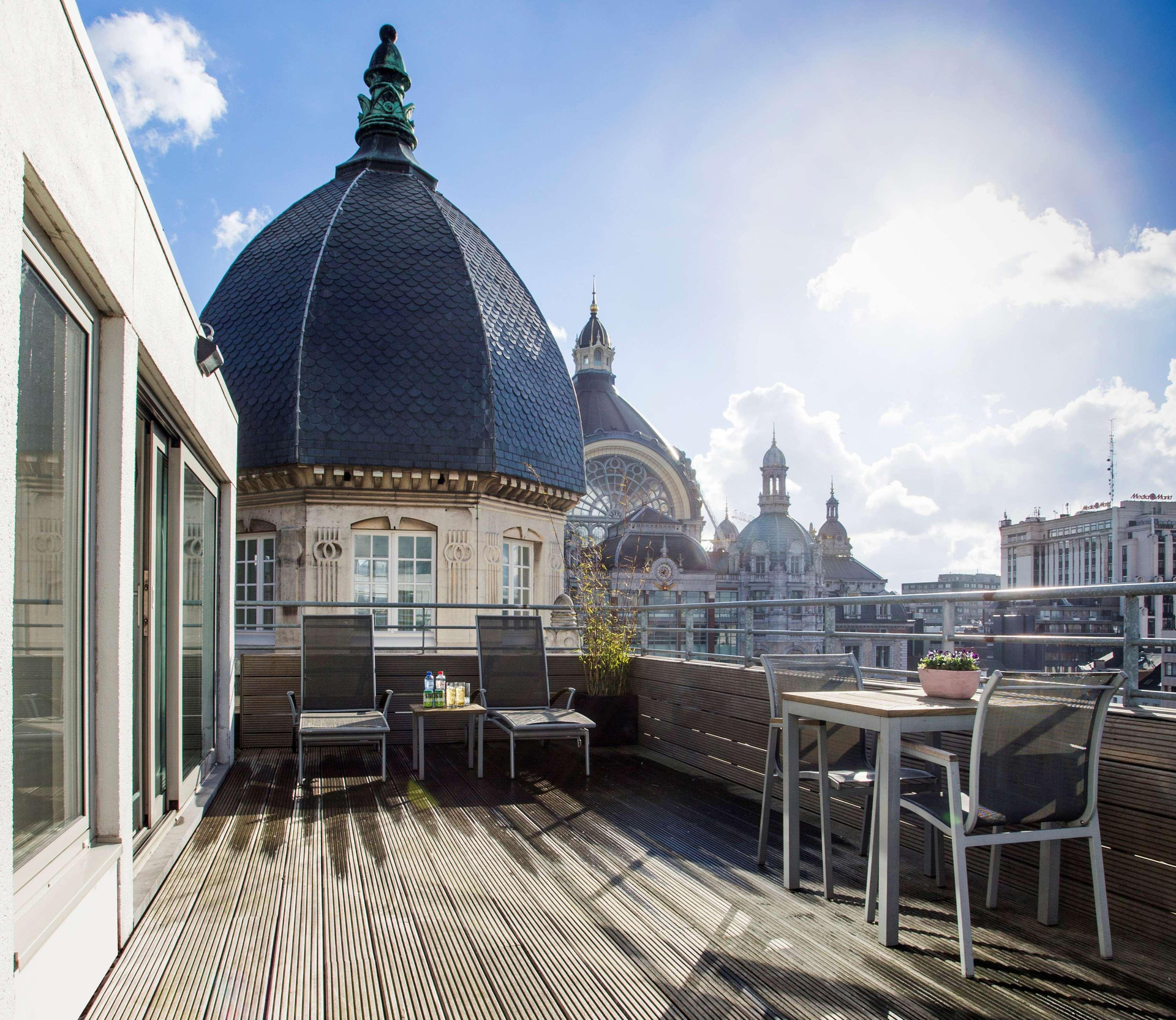 Vista Exterior Park Inn by Radisson Antwerp City Centre