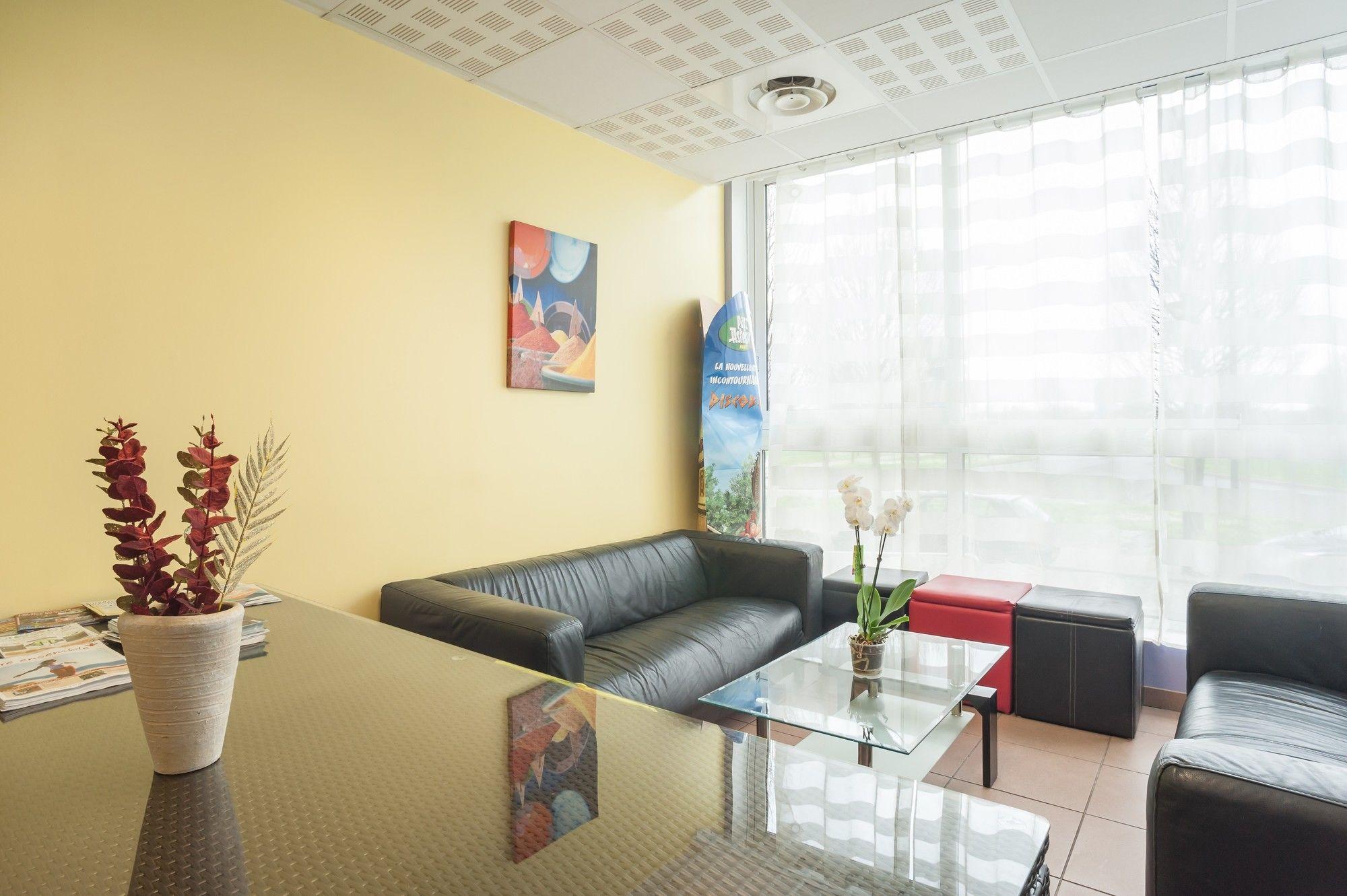 Vista Lobby City Residence Chelles