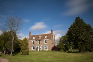 Alojamiento - Goss Hall Bed & Breakfast