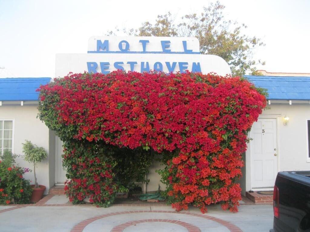 Vista Exterior Rest Haven Motel