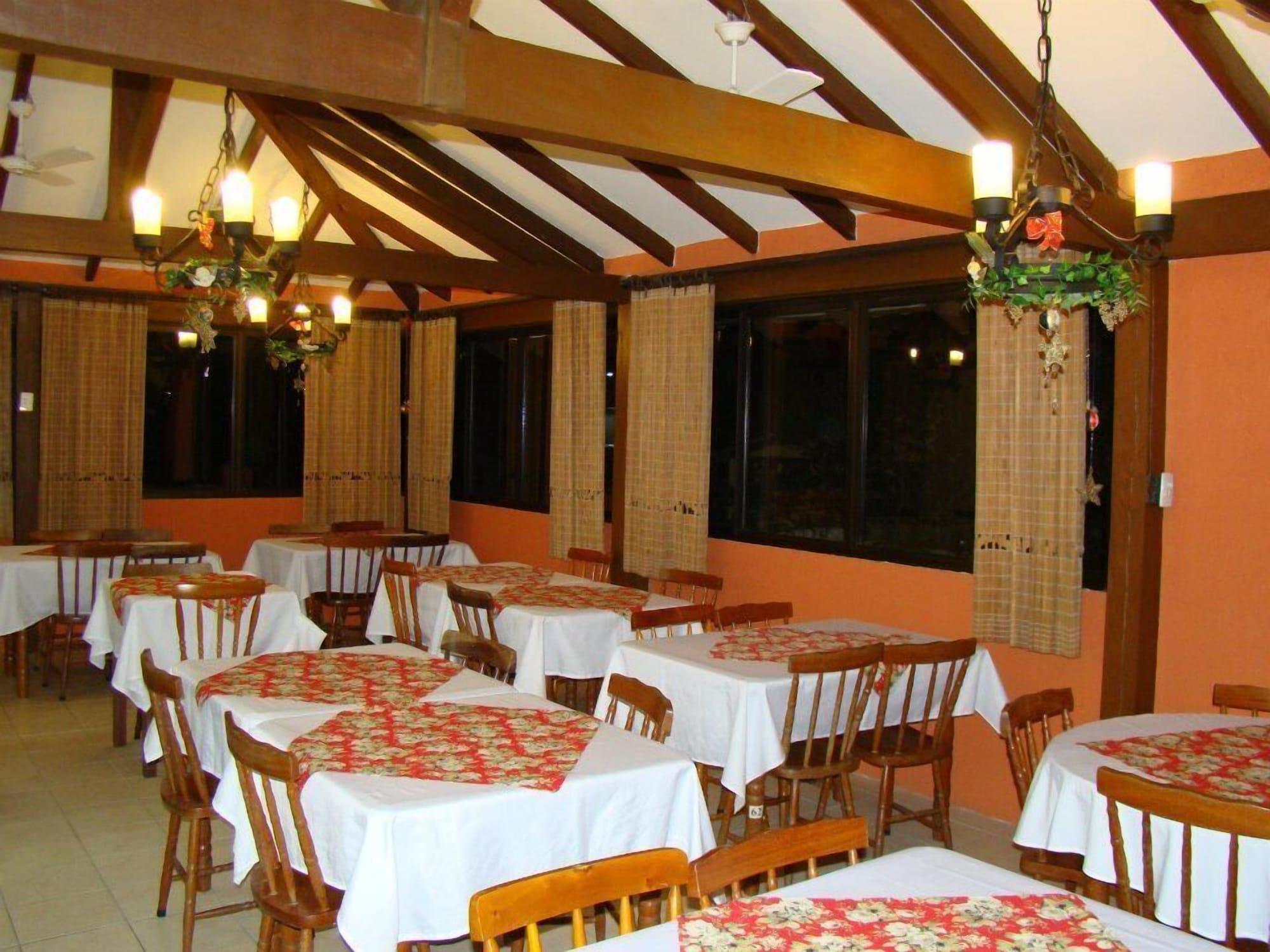 Restaurant Pousada George's Village