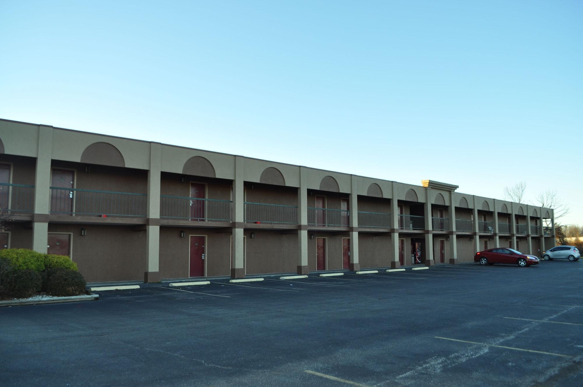 Vista Exterior Best Way Inn Madison
