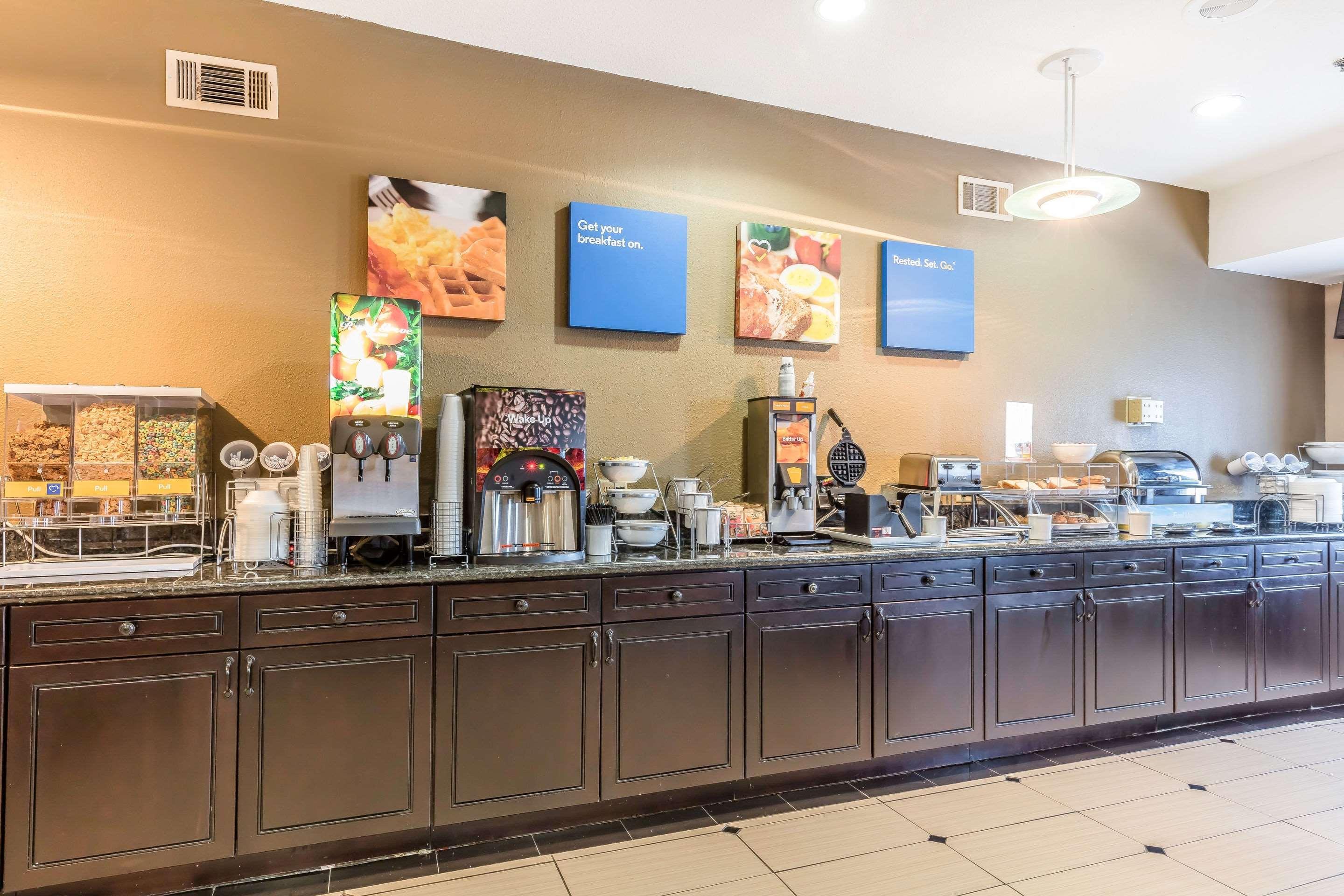 Restaurant Comfort Inn & Suites Crystal Inn Sportsplex