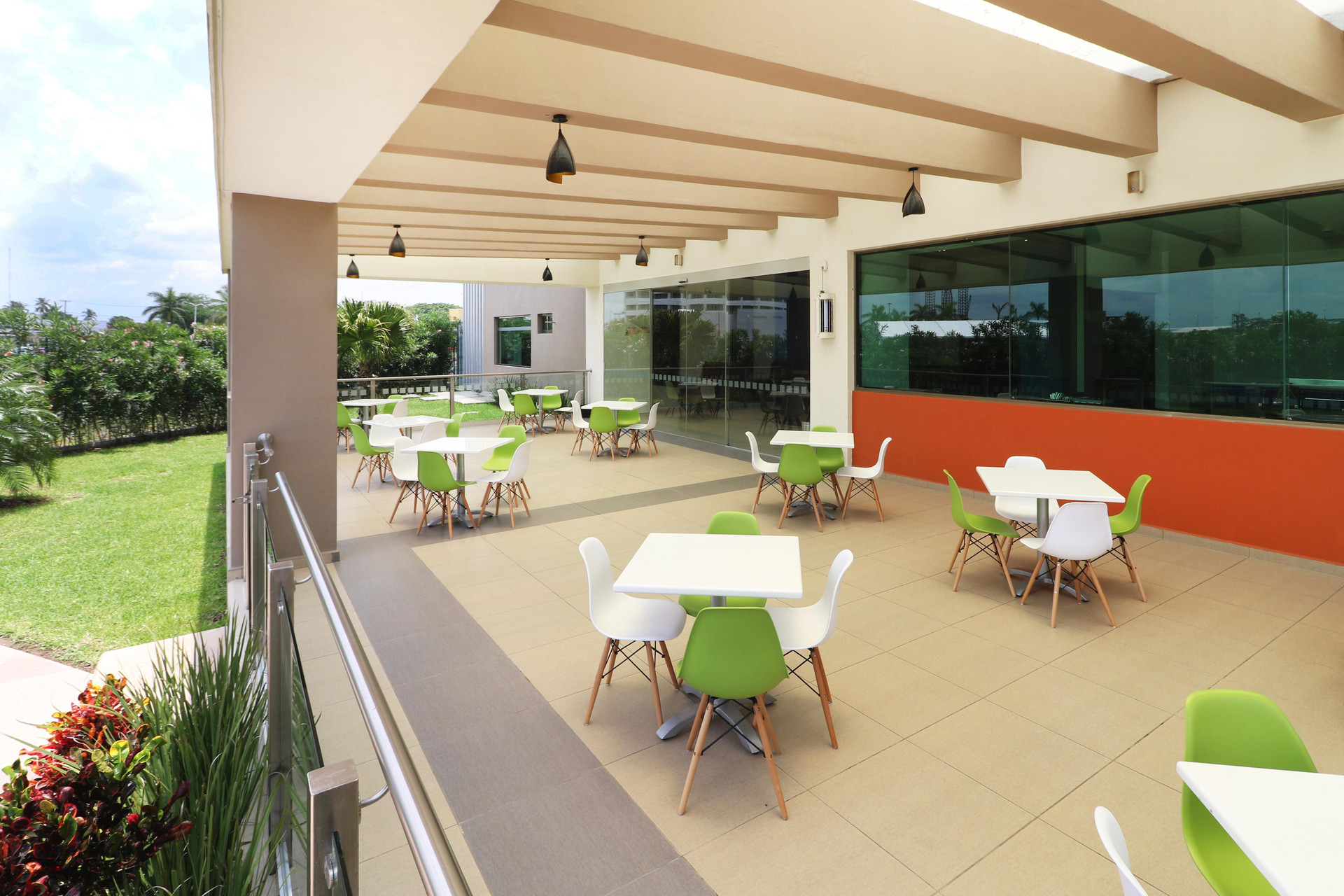 Vista Exterior Holiday Inn Express Tuxpan by IHG