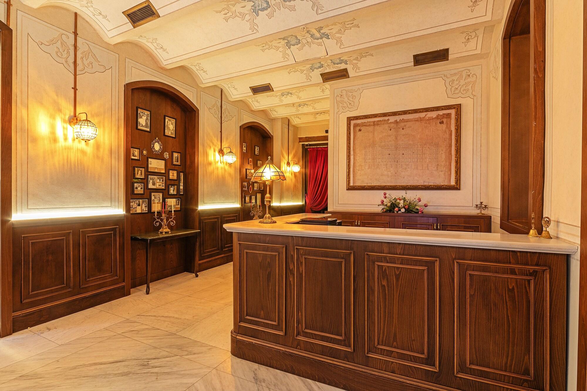 Vista Lobby Meroddi Barnathan Hotel