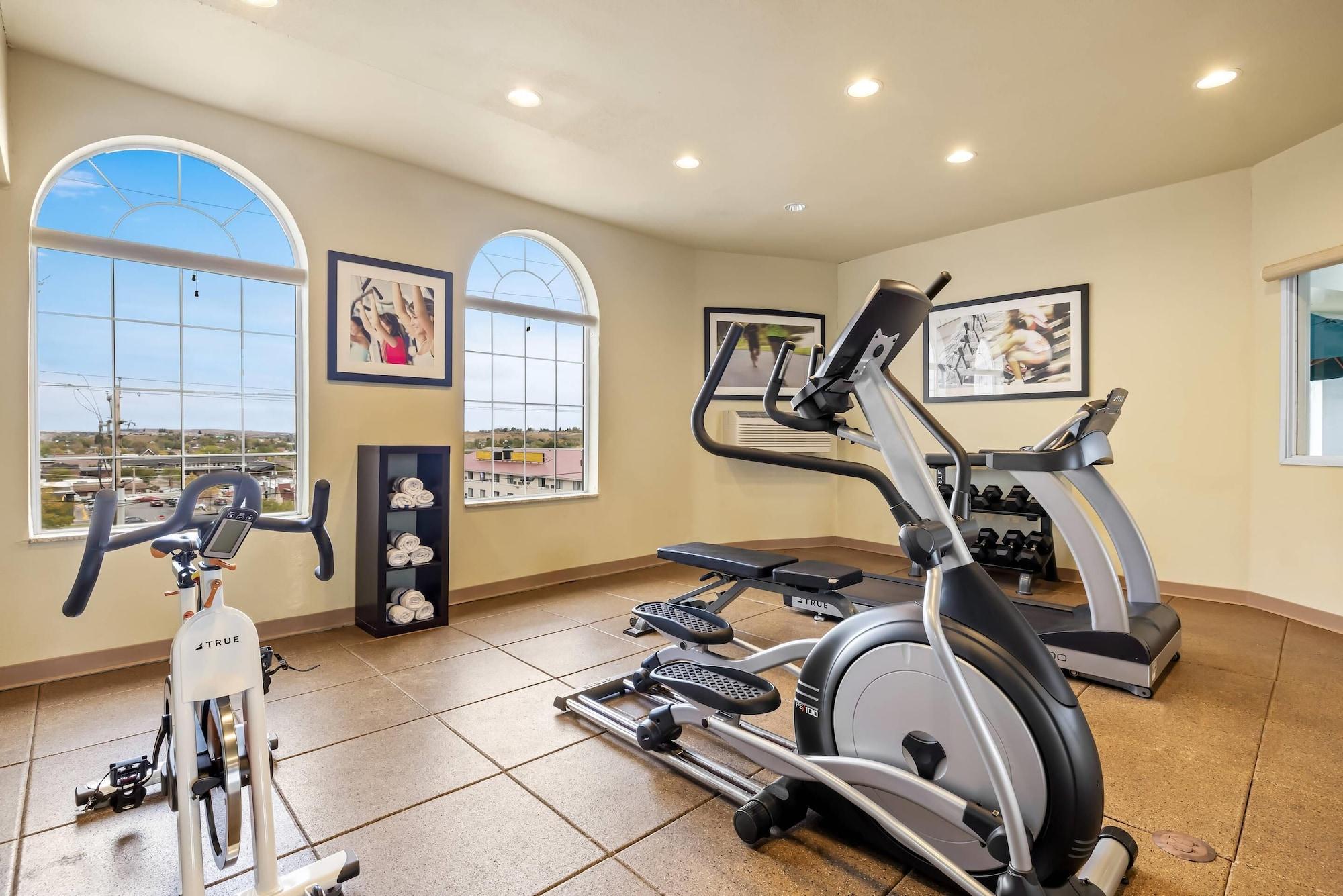 Gimnasio Quality Inn near Monument Health Rapid City Hospital