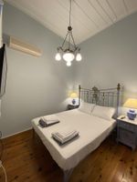 Alquiler Vacacional - Two-story mansion in the historical center Ermoupolis. Close to