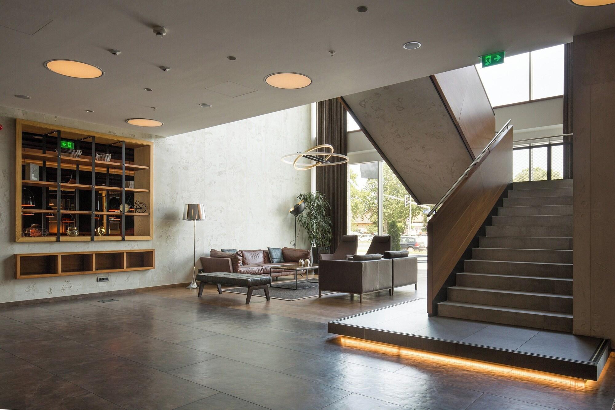 Vista Lobby Sheraton Novi Sad