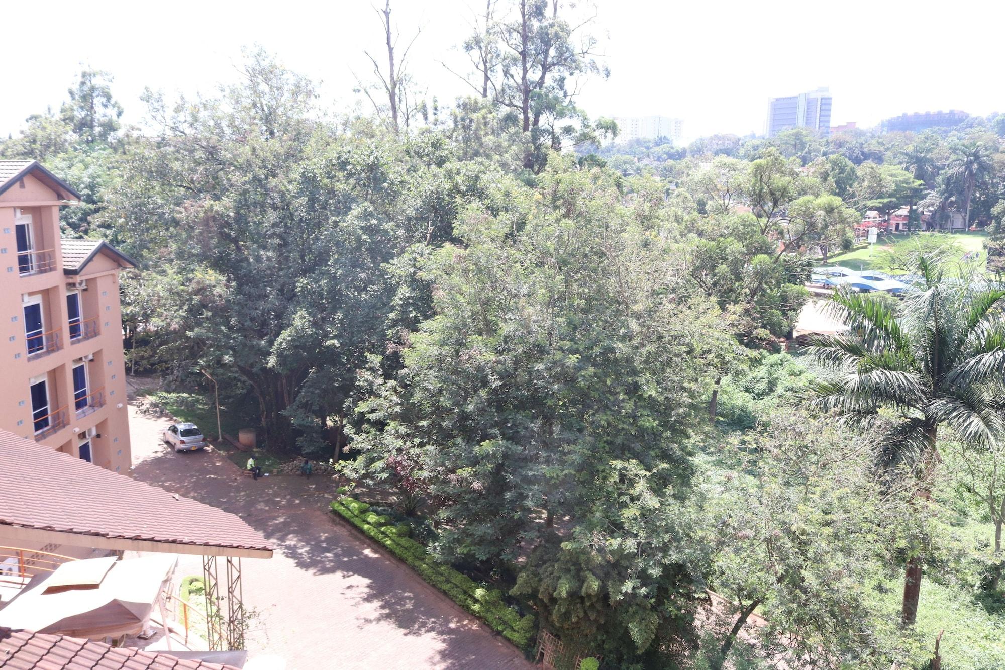 Campo de Golf Metropole Hotel Kampala