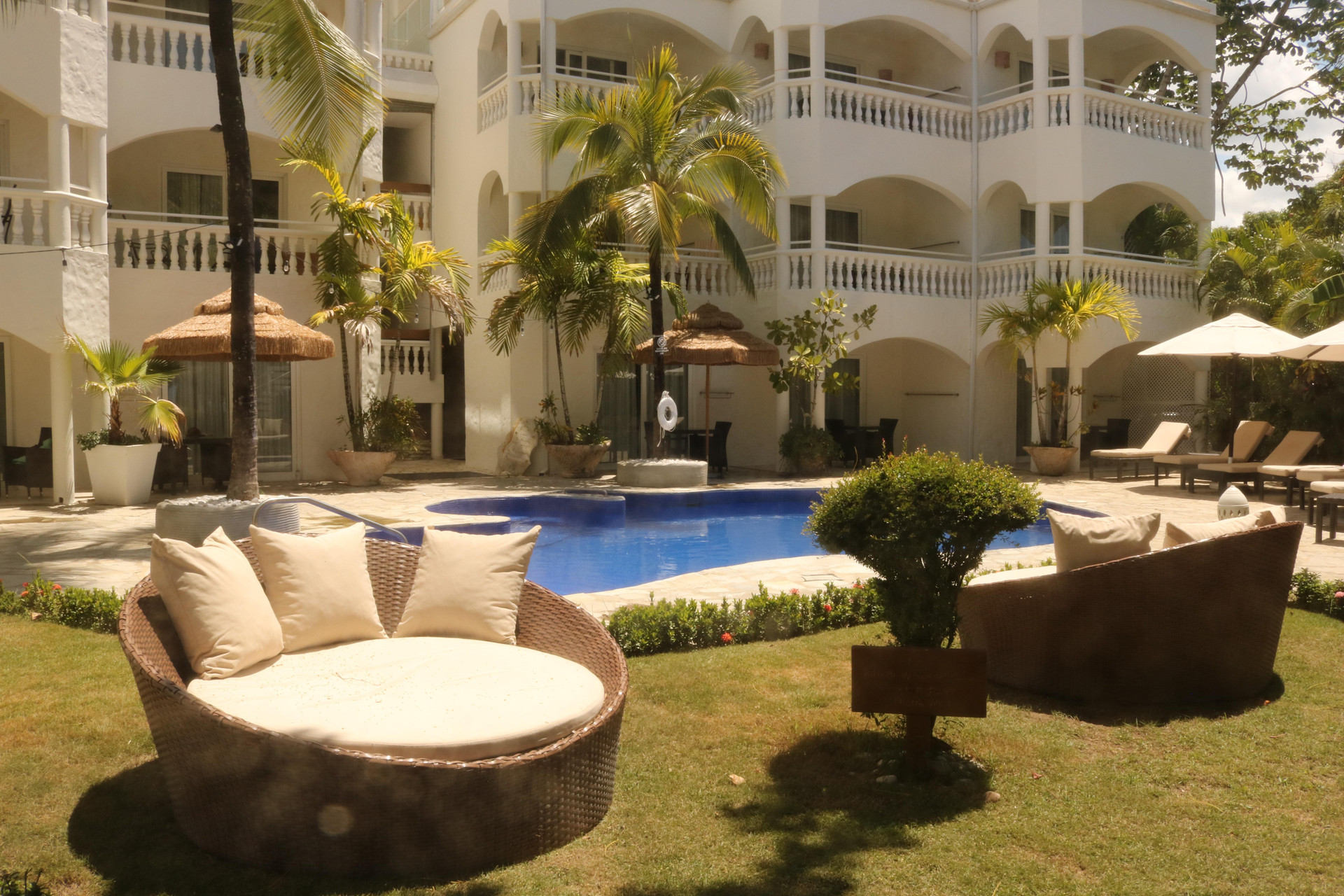 Vista Exterior Hotel Villa Taina