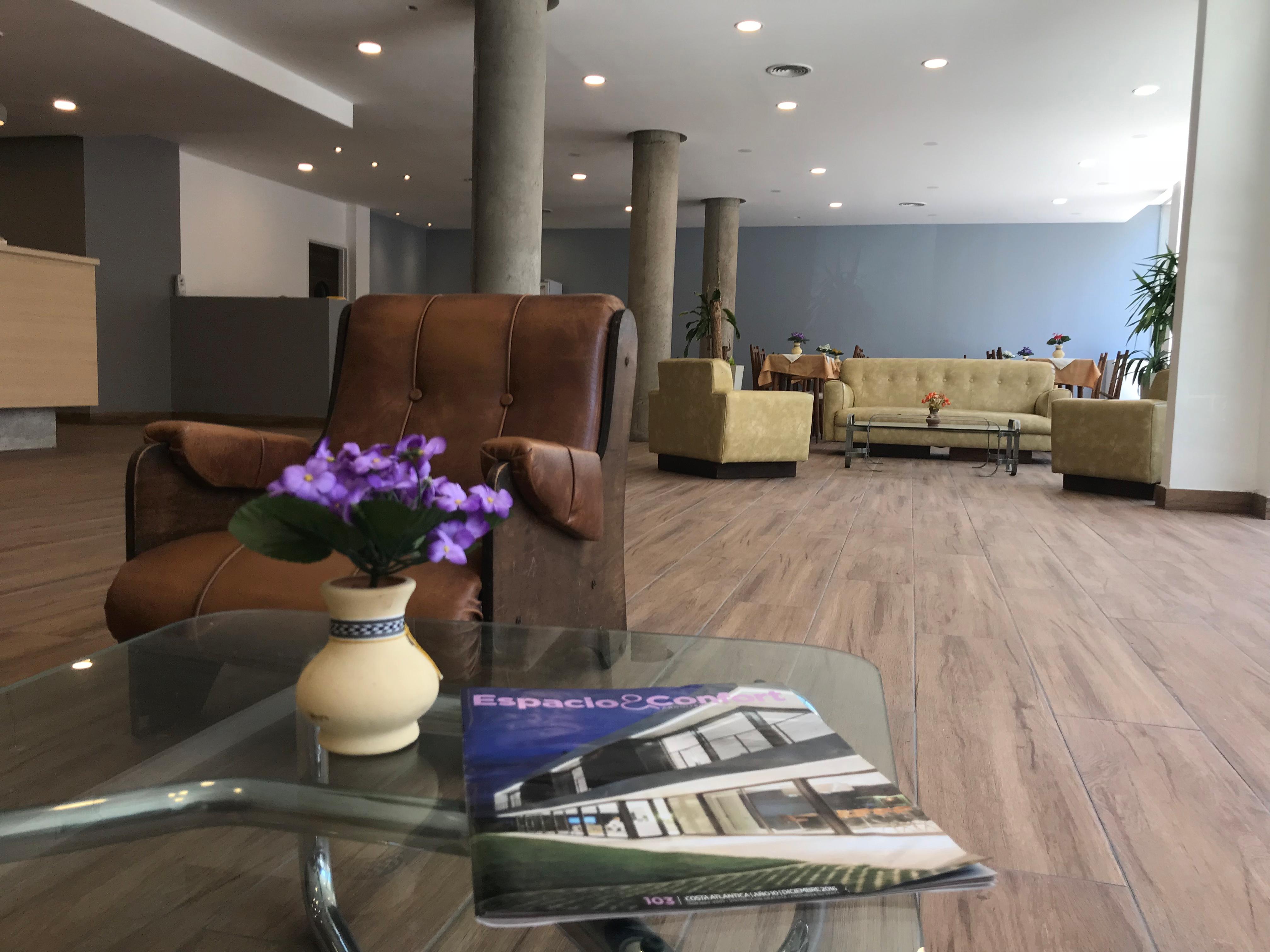 Vista Lobby Hotel San Roque