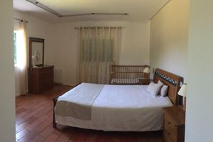 Alquiler Vacacional - Quiet house ideally located with garden and large swimming pool with all comforts
