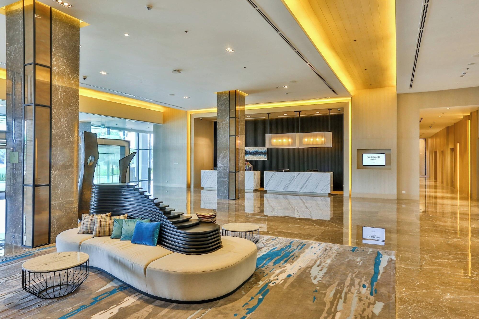 Vista Lobby Courtyard by Marriott Iloilo