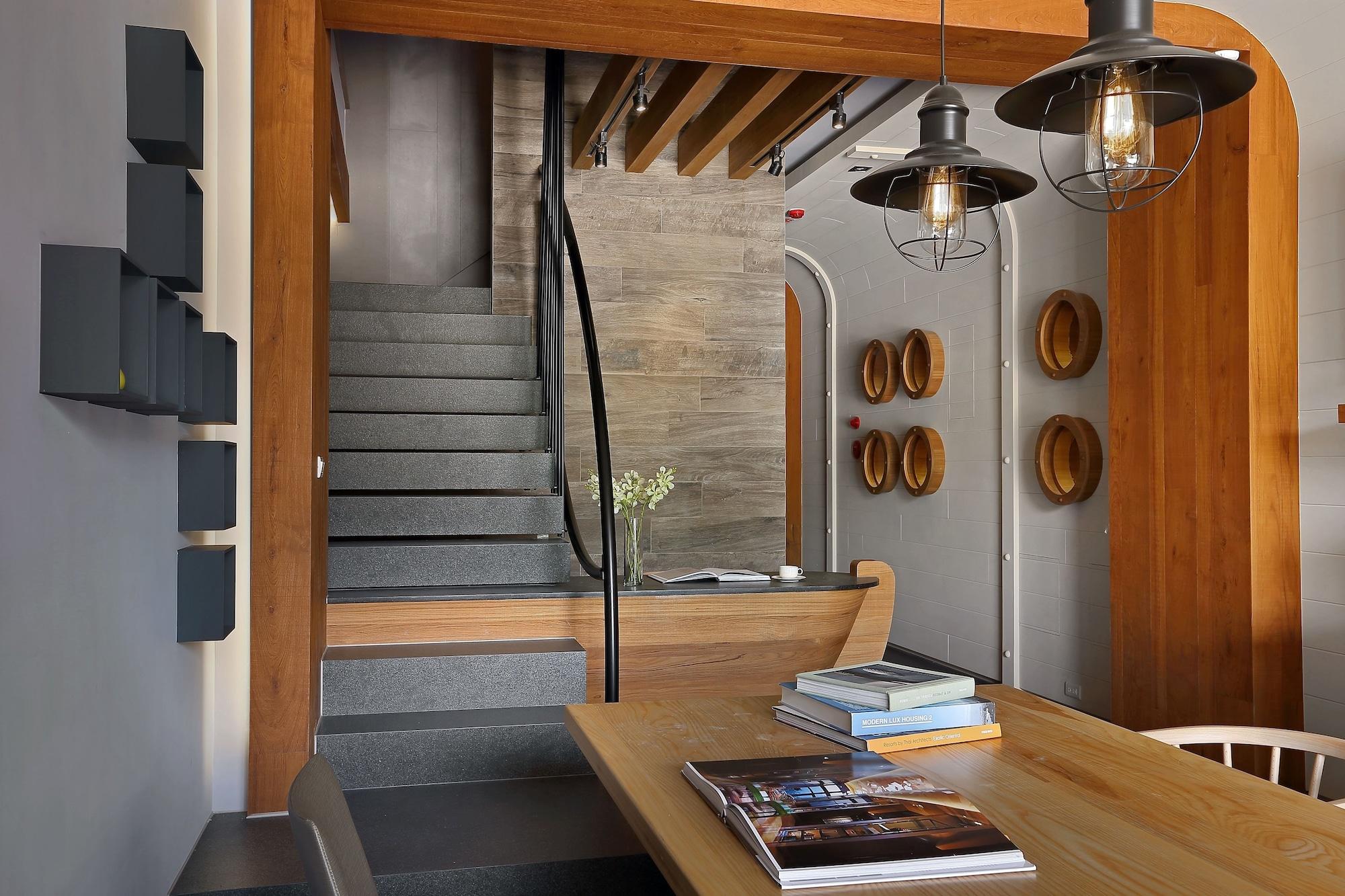 Vista Lobby Blue Sky Bay B&B