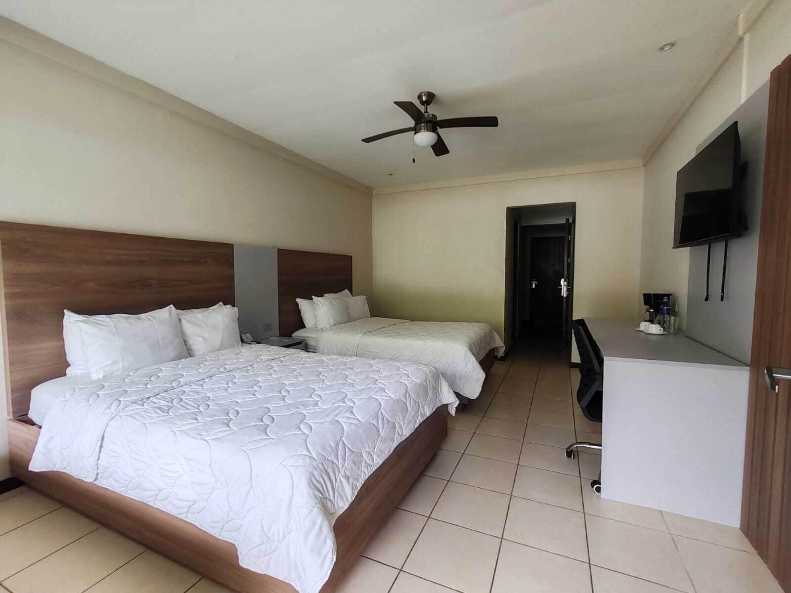 Habitación Puerto Azul Residences